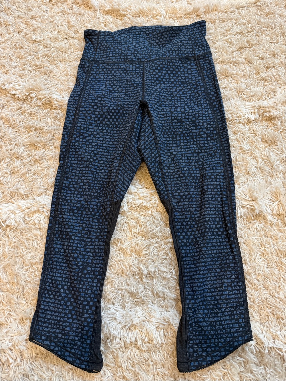 Lululemon Deep Breath Crop with lace back Cropped Leggings